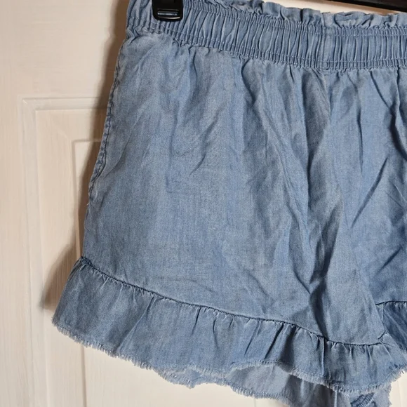 Aerie Chambray Medium Blue Pull On Shorts - Picture 2 of 12